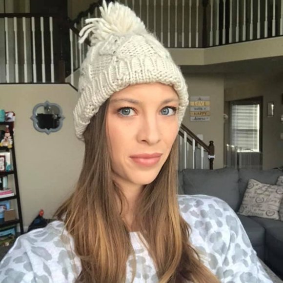 ๐ Ashley ๐๐ฏโโ๏ธ - Picture 3 of 4